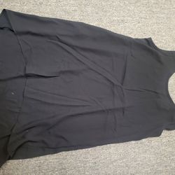 Jrs sm Pink Republic long black blouse Lot 124