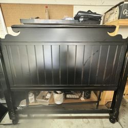 Farmhouse Queen Bedroom headboard & matching Dresser | 7 drawers 
