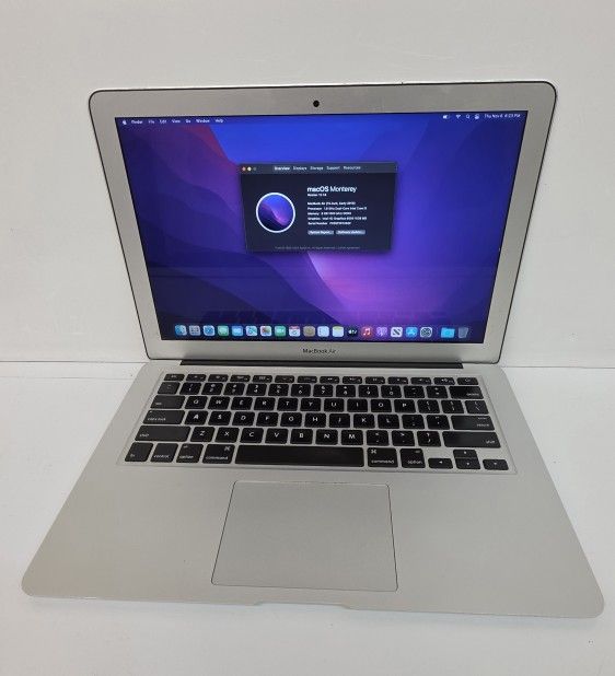 Macbook Air  2015 for sale 

Processor IntelCore  i5 
Memory Ram 8 GB 
Hard Drive 256GB SSD 
Virtual Dj included