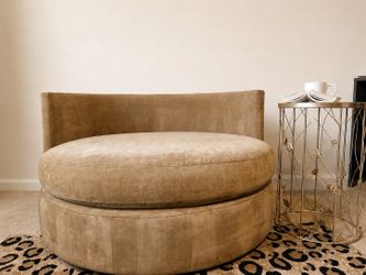 Oversized Swivel Cuddle Chair– Hazelnut Brown $395 OBO