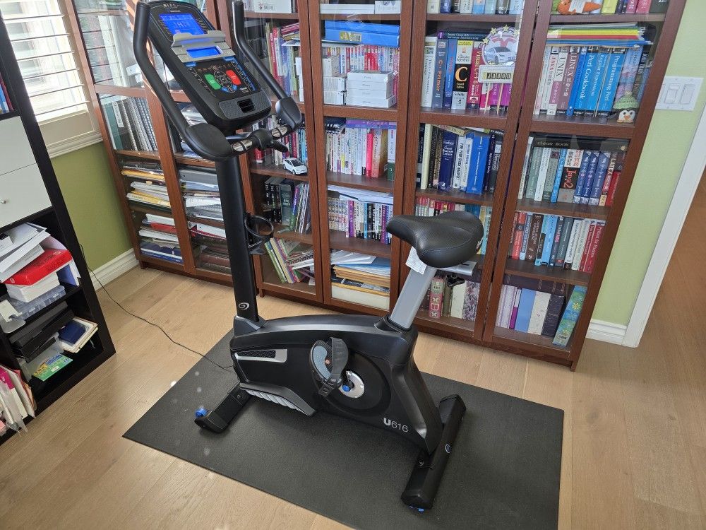 Nautilus U616 Upright Bike Nautilus Spinning Bikes Nautilus U616