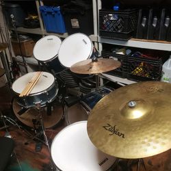 Ludwig/Thor /Ziljian/Pearl Drum Set