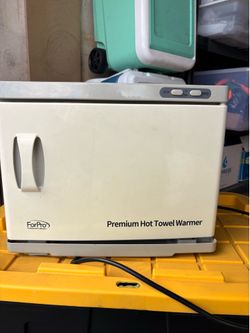 Premium hot towel warmer