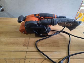 electric belt sander