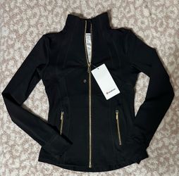 Lululemon 👑 Gold Zippers Jacket $55 **READ DESCRIPTION**