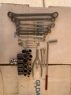 37 Pieces of Craftsman Wrenches and Sockets.