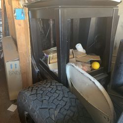 Mesas. Y Lámparas. Y Visicletas Para Aser Eje esosi o