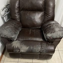 Recliner $25