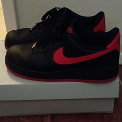 Nike Air Force 1 '07 University Red  & Black