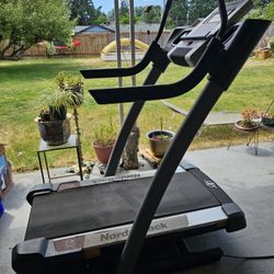 Nordic Track iFit Incline Treadmill - Free