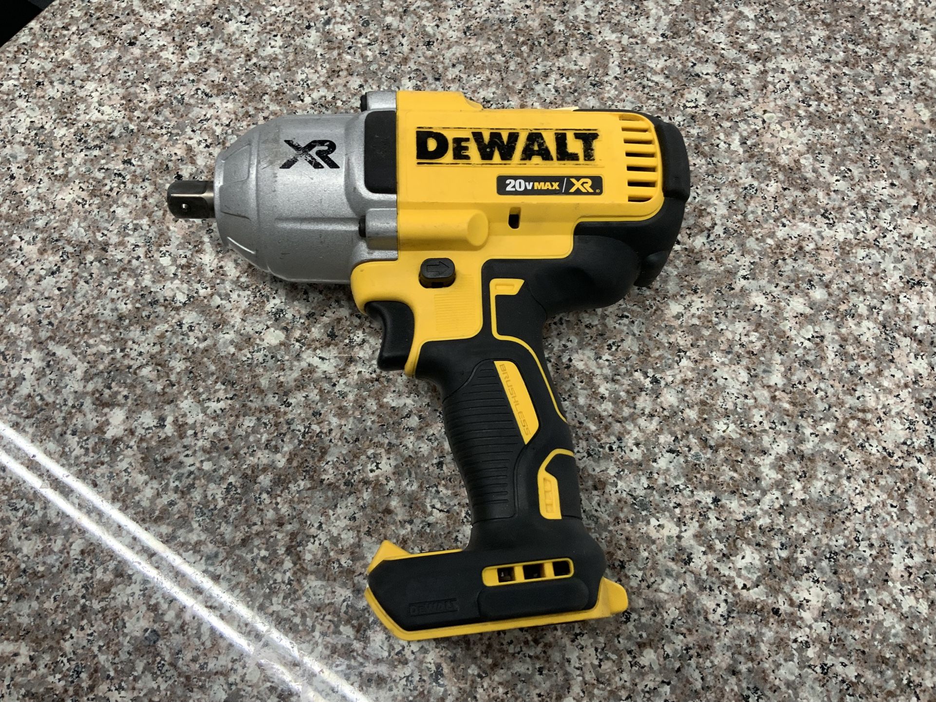 Dewalt 20v XR Brushless 1/2” Brushless 3-speed Impact