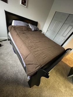 Queen size Wood Bed Frame