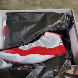 Size 13 Brand New Cherry 11