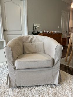 Arm chair - used, Must Sell!!!