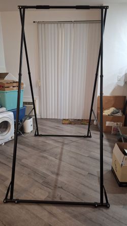 Pull up bar