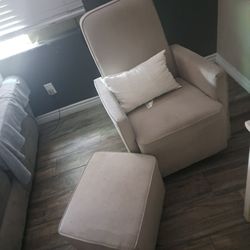 Rocking Chair With Ottoman