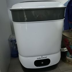 Baby bottle sterilizer