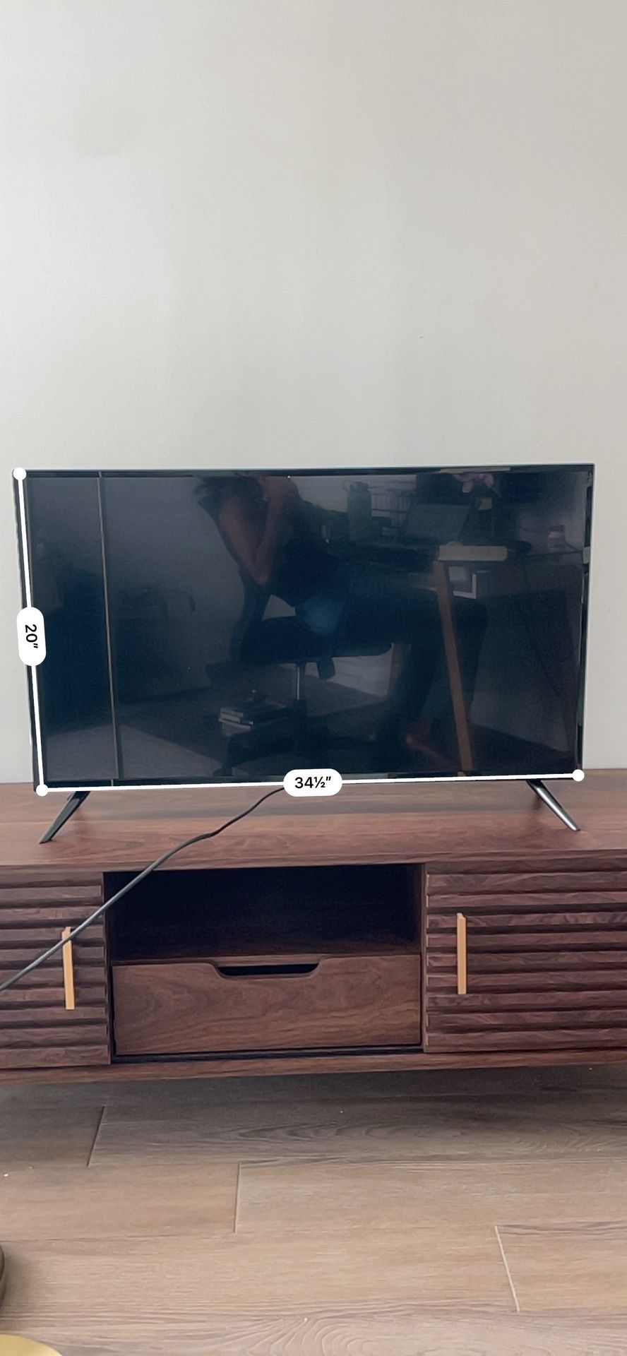 20 x 34-inch Insignia flat-screen TV