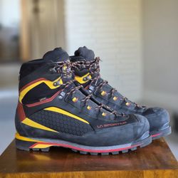 La Sportiva Mountaineering Boots