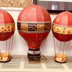 Hand-Painted Metal Hot Air Balloon Hanging Decor