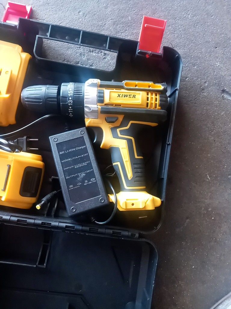 Drill 2 Batteries And Charger