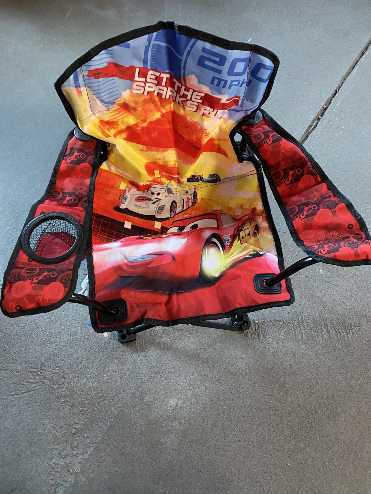 Lightning McQueen Kid’s Foldable Chair