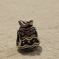 NEW Authentic Chamilia Charm.  Doves Wedding Cake # GA-50.  Sterling Silver Charm.  Bundle to save on shipping costs!  Please check out my other numer