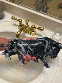 Onyx Statue