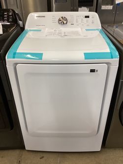 Samsung 7.2 cu.ft. Vented Electric Dryer with Sensor Dry New Scratch and Dent