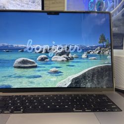 M2 MacBook Pro 16” 1TB 32GB Ram