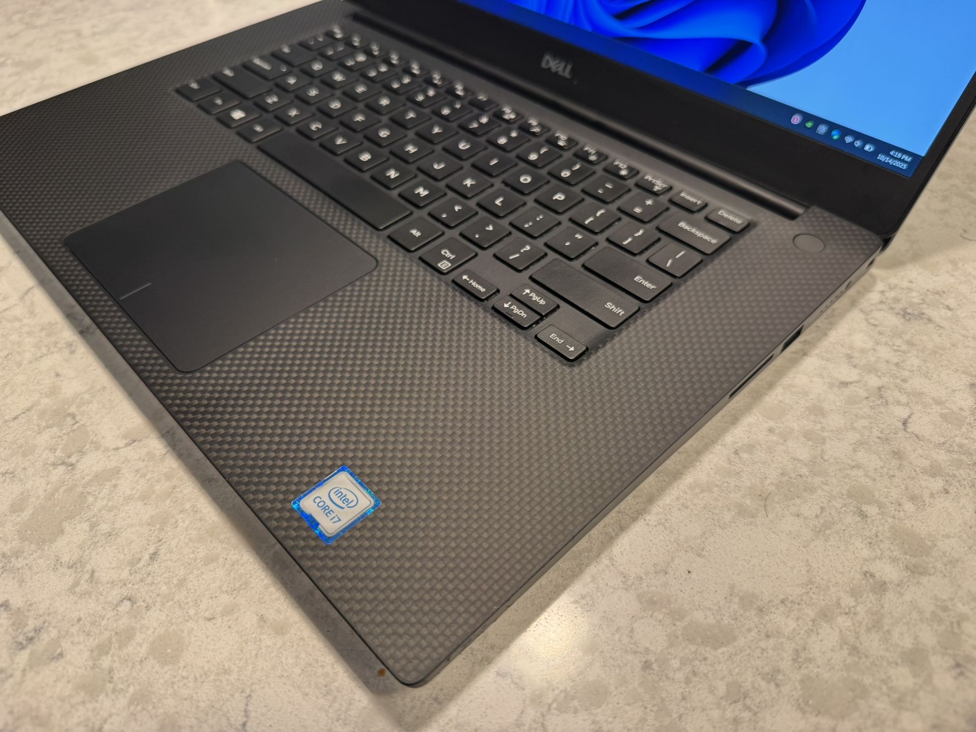 Dell Precision 5540 Laptop (9750H, Quadro T1000, 16GB, 256GB)