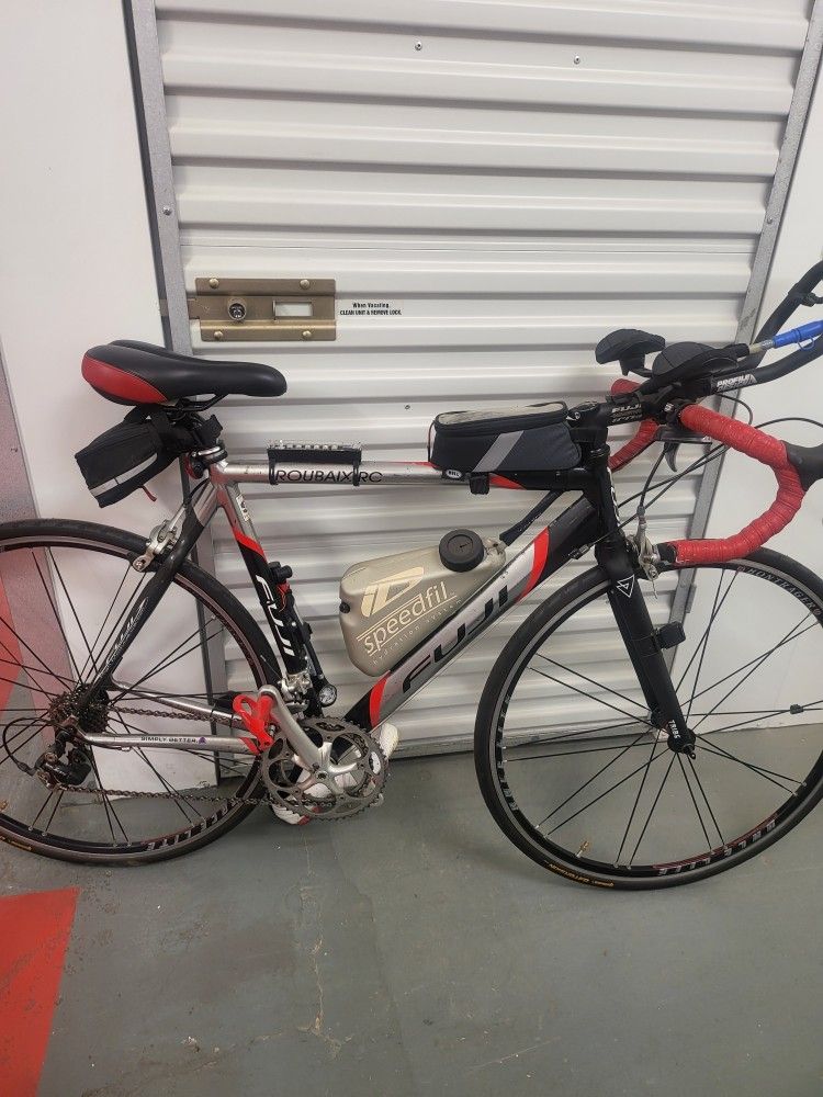Fuji Roubaix