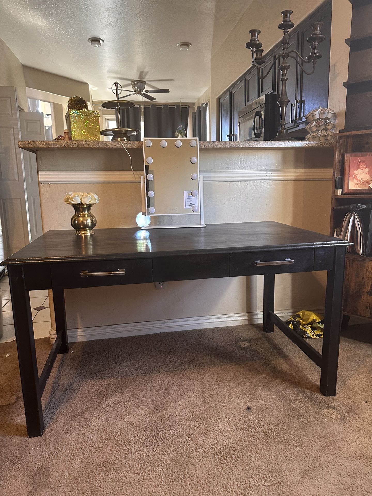 Beautiful And Solid Wood Desk/vanity With Mirror!