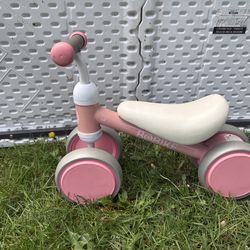 Toddler balance bike