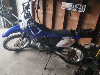 Yamaha ttr-230 dirt bike