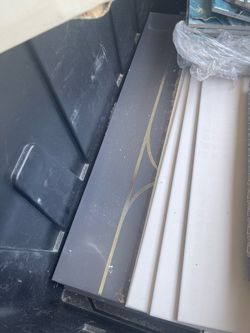 Free variety of tiles