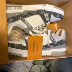 Louis Vuitton Trainers 