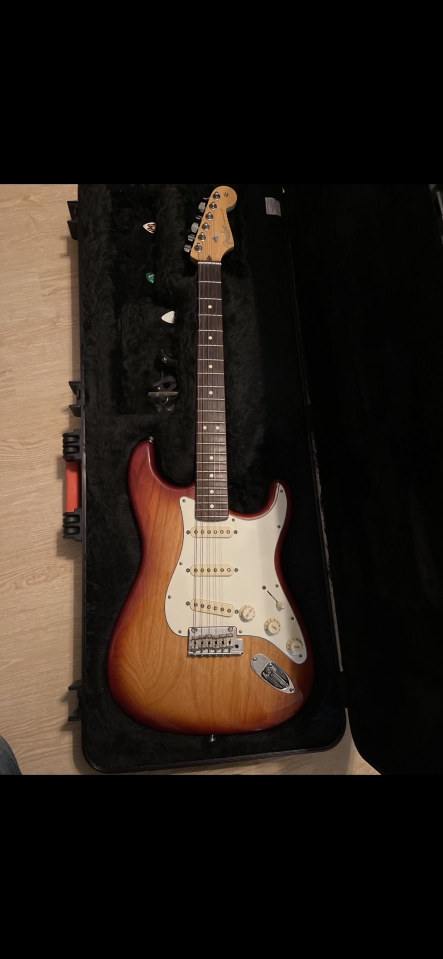Fender Stratocaster Guitar 2016 Corona California USA