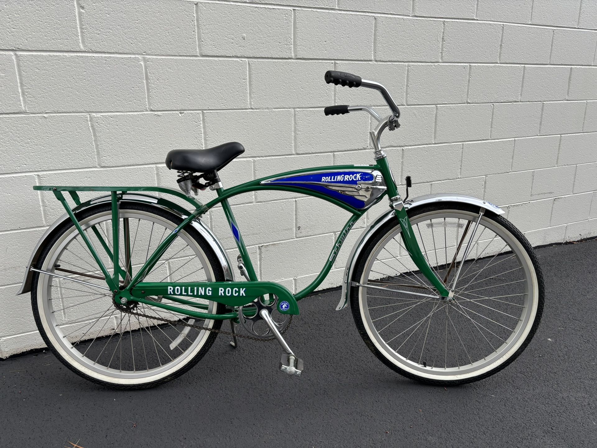 Schwinn Rolling Rock Cruiser Bike