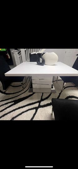 Dining Table Set