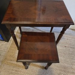 Side Tables (2 Set) - Vintage/sturdy
