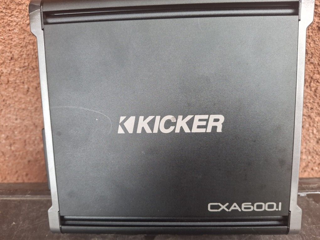 AMPLIFICADOR AMPLIFIER KICKER 600.1 MONO BLOCK GOOD CONDICIÓN ABLO ESPAÑOL 