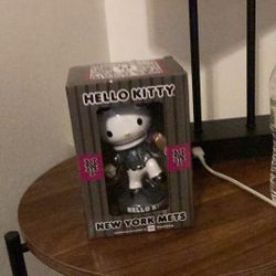 Limited Edition Hello Kitty New York Mets Bobble head 