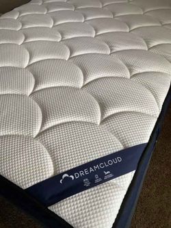 DreamCloud Full Mattress – 54% Off Retail