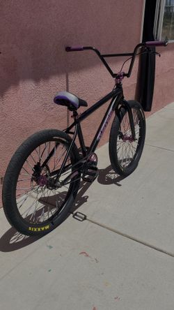 Throne goon 24inch