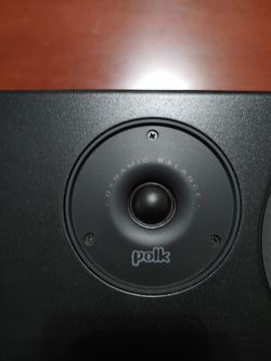 Polk Center Speaker / Mint Condition / Surround Sound