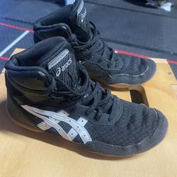 Wrestling Shoes Asics 4.5 Youth 
