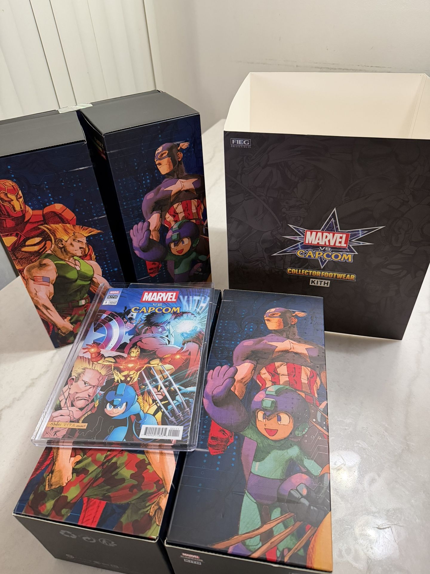 MARVEL VS. CAPCOM KITH FOR ASICS GEL KAYANO® 12.1 CAPTAIN AMERICA VS. GUILE DOUBLE BOX with comic book size 12