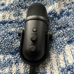 Razer Seiren V2 Pro