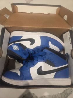 Kids 13.5 Jordan 1 MID